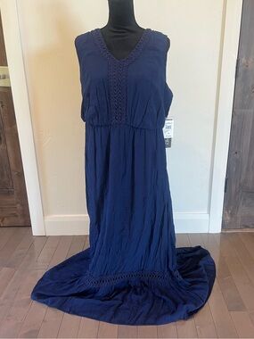 Luxology Navy Sleeveless V-Neck Maxi Dress with Lace Trim 16 NWT
